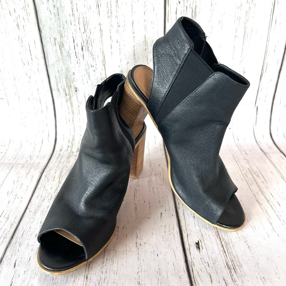 Steve Madden Nobell open toe sling back summer booties sandals heels 8